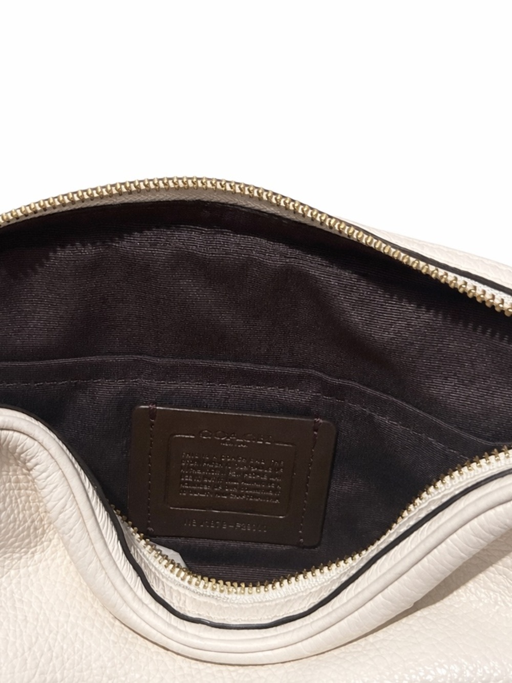 Coach Pebbled Leather Crossbody Bag in Chalk/Neutral - Picture 2 of 5